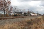 NS 4711 and 4055 lead train 25G through Cove PA